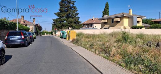 أرض ﻓﻲ La Lastrilla, Provincia de Segovia