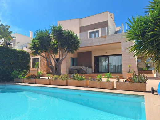 Villa à Torrevieja, Alicante