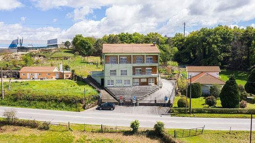 Residential complexes in Vieira do Minho, Distrito de Braga