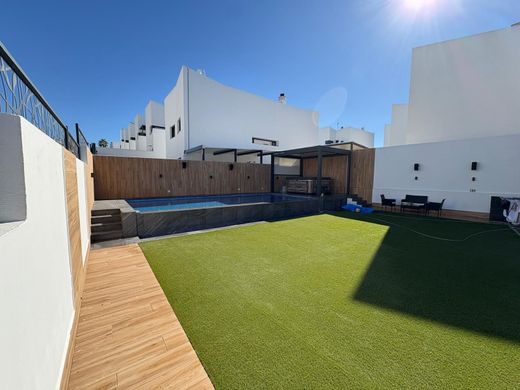 Luxury home in Albolote, Granada