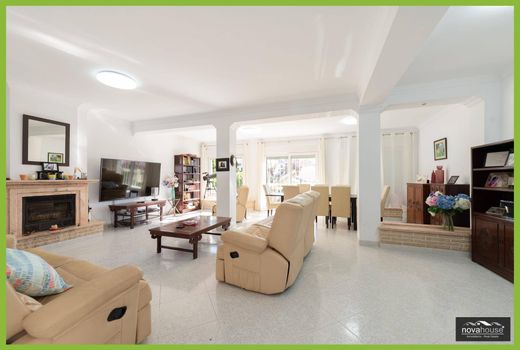 Luxus-Haus in Caleta de Vélez, Málaga