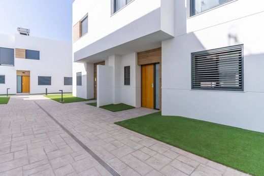 Luxe woning in Almerimar, Almería