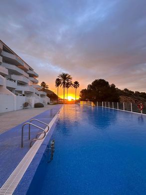 Apartment / Etagenwohnung in Altea, Alicante