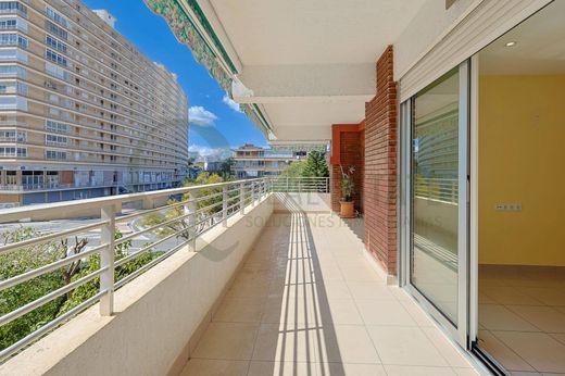 Apartment / Etagenwohnung in Alicante, Provinz Valencia