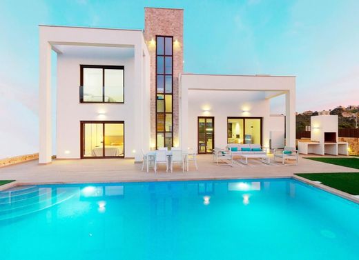 Detached House in Finestrat, Alicante