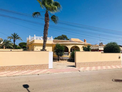 Villa in Torrevieja, Alicante