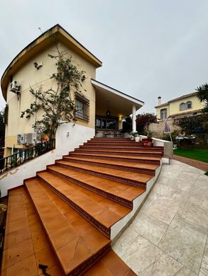 Detached House in Cordova, Province of Córdoba