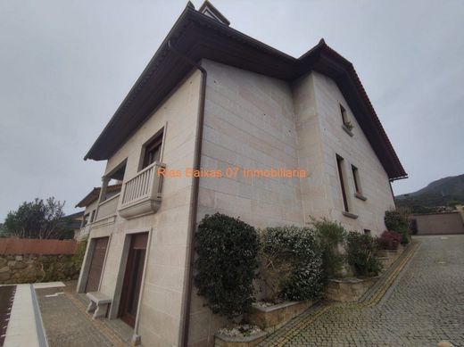 Luxury home in O Rosal, Pontevedra
