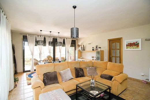 Corbera de Llobregat, ばるせろなの高級住宅