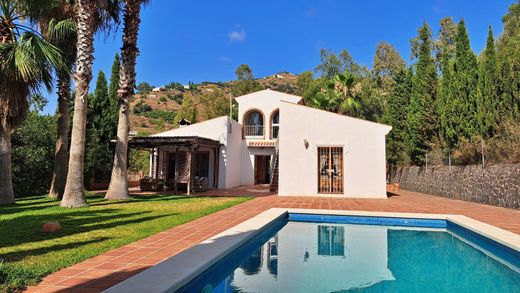 ﻣﻨﺰﻝ ﺭﻳﻔﻲ/ ﺑﻴﺖ ﻤﺰﺭﻋﺔ ﻓﻲ Torrox, Provincia de Málaga