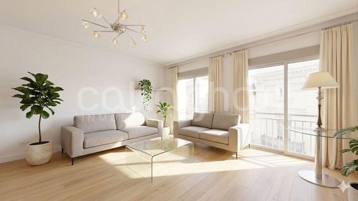 Apartment / Etagenwohnung in Valencia, Provinz Valencia