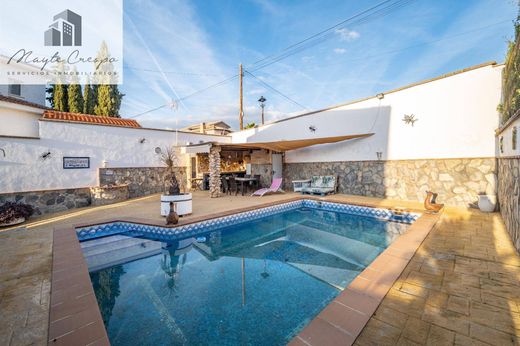 Vrijstaand huis in Huétor Vega, Provincia de Granada