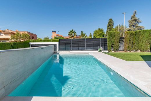 Luxury home in Peligros, Granada