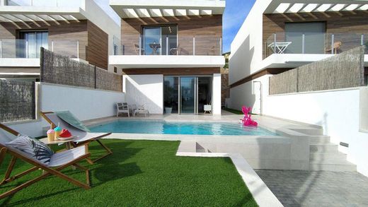 Villa in Playas de Orihuela, Alicante