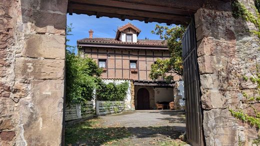 Rural or Farmhouse in Revilla, Province of Cantabria