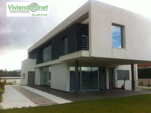 Detached House in Elche, Alicante