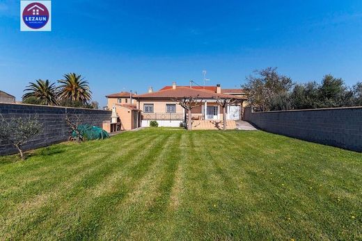 Detached House in Marcilla, Province of Navarre