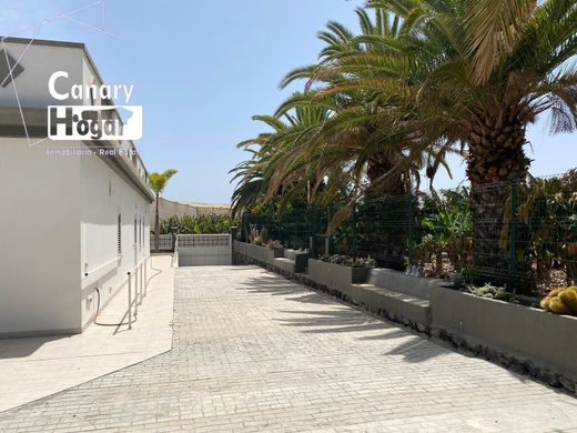 Casa rural / Casa de pueblo en venta Arona