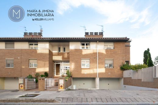 Luxus-Haus in Zizur Mayor, Provinz Navarra