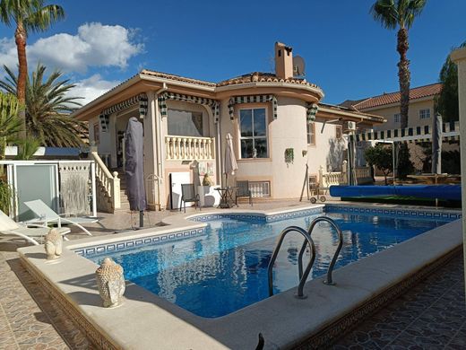 Detached House in Benijofar, Alicante