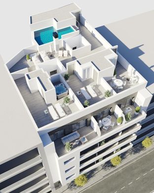 Penthouse in Torrevieja, Alicante