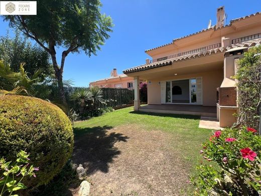 Mehrfamilienhaus in Mijas, Málaga