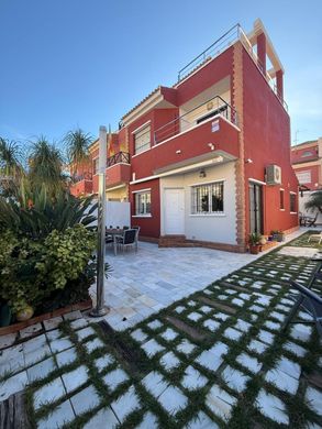 Luxe woning in Pilar de la Horadada, Provincia de Alicante