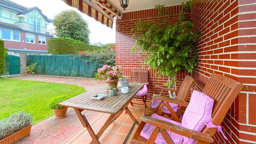 Luxury home in Santa Cruz de Bezana, Province of Cantabria