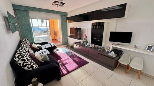 Apartment / Etagenwohnung in Cala del Moral, Málaga