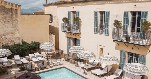 Albergo a Sineu, Isole Baleari