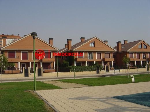 Detached House in Burgos, Castille and León
