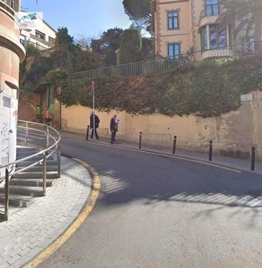 Apartment / Etagenwohnung in Barcelona, Provinz Barcelona