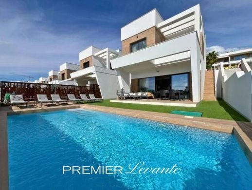 Detached House in Finestrat, Alicante