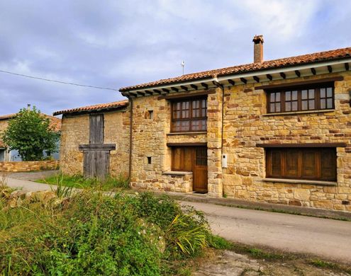 Luxury home in Villaviciosa, Province of Asturias