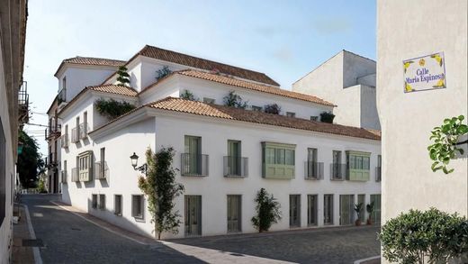 Apartment / Etagenwohnung in Estepona, Málaga