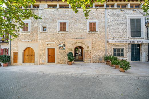 Residential complexes in Alaró, Province of Balearic Islands