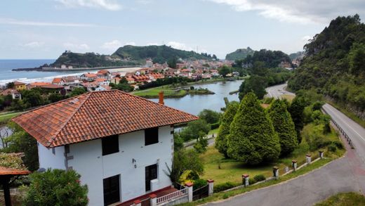 Casa de lujo en Ribadesella, Asturias