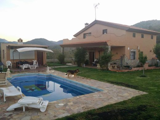 Einfamilienhaus in Guaro, Málaga