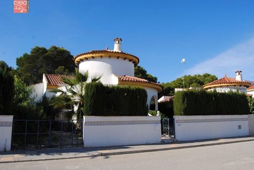 Villa in Pilar de la Horadada, Alicante