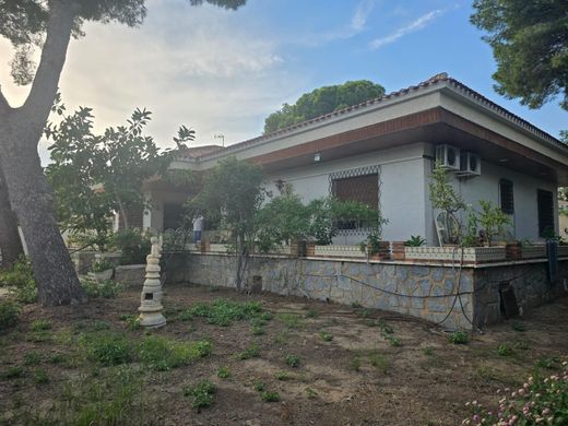 Villa in Playas de Orihuela, Alicante