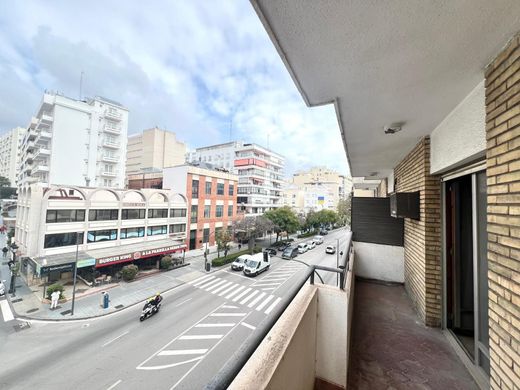 Apartment / Etagenwohnung in Marbella, Málaga