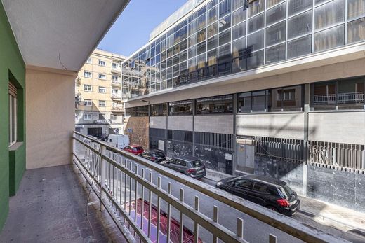 Apartment / Etagenwohnung in Granada, Andalusien