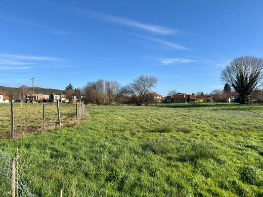 Land in Cabezón de la Sal, Province of Cantabria