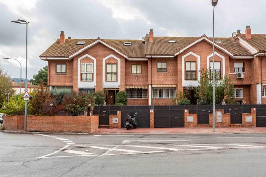 Luxus-Haus in Alcalá de Henares, Provinz Madrid