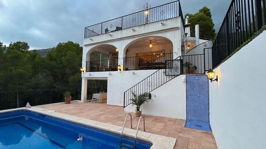 Villa in Altea, Alicante