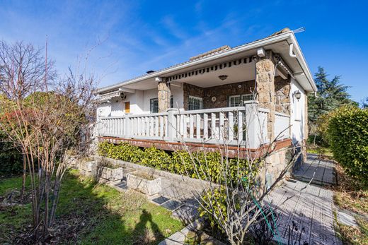 Detached House in Miraflores de la Sierra, Province of Madrid
