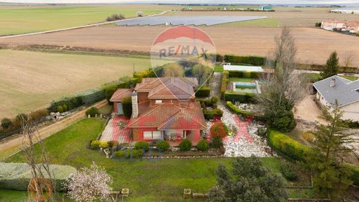 Müstakil ev Villanubla, Provincia de Valladolid