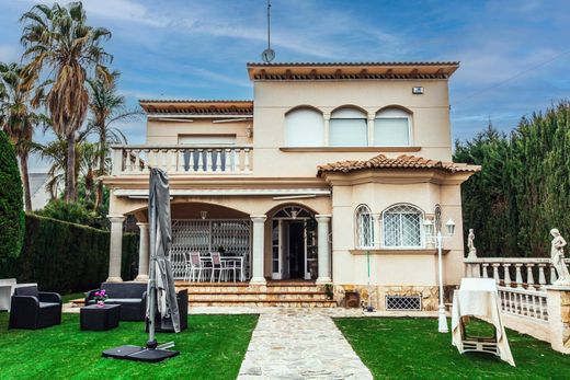 Luxus-Haus in El Vendrell, Provinz Tarragona