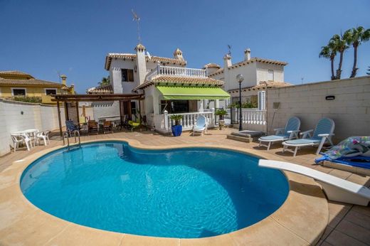 Detached House in Playas de Orihuela, Alicante