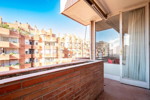 Apartment / Etagenwohnung in Barcelona, Provinz Barcelona